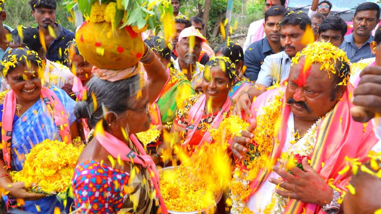 Minister Gangula | పచ్చని తెలంగాణను దొంగల చేతుల్లో పెట్టొద్దు : మంత్రి గంగుల కమలాకర్