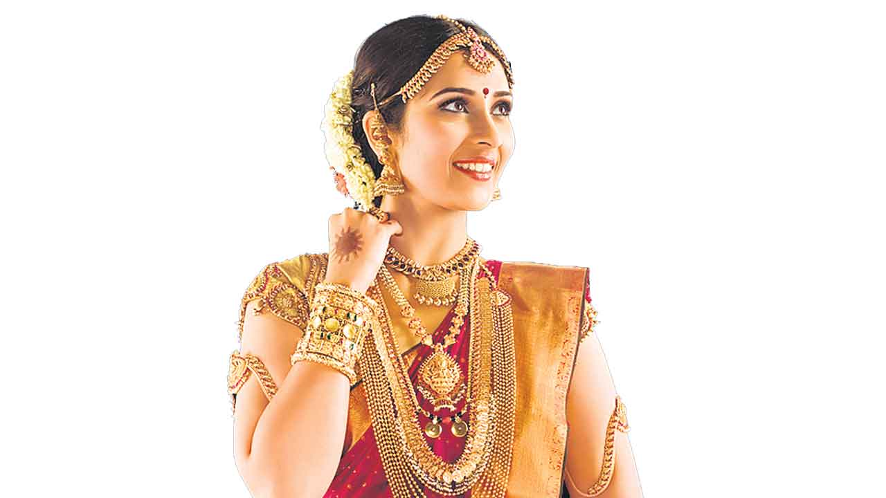 Gold Rates | ఏం డిమాండ్‌రా బాబూ.. ధరలు ఎంత పెరిగినా బంగారం కొనడం మాత్రం ఆపట్లేదు!