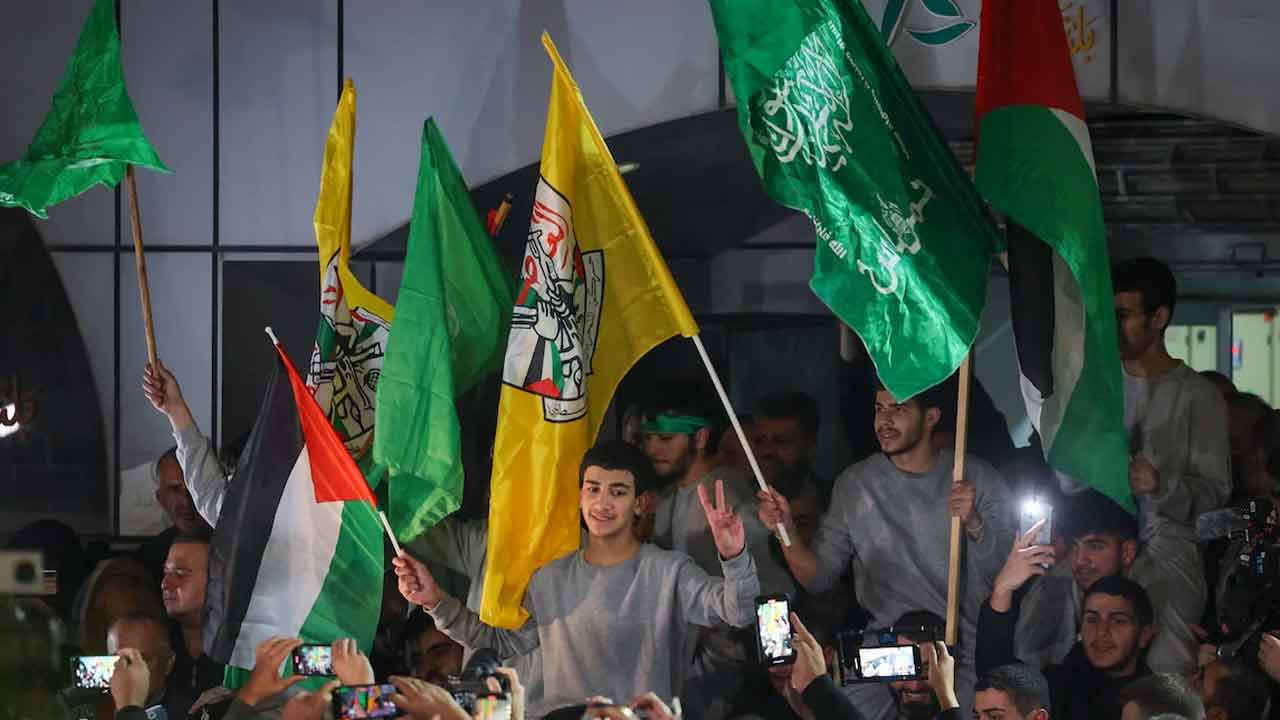 హమాస్‌ చెర నుంచి 25 మంది విడుదల