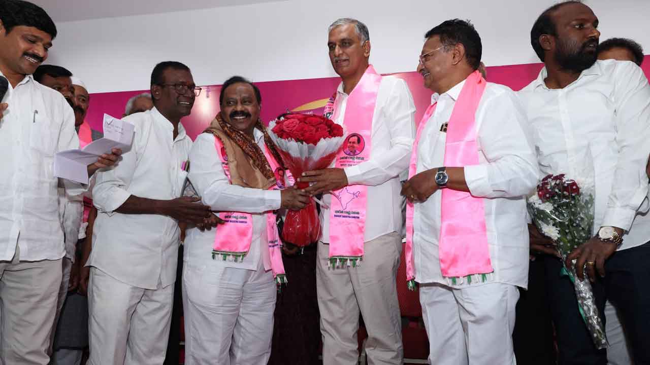 Minister Harish Rao | బీఆర్‌ఎస్‌లో వైఎస్సార్‌టీపీ విలీనం.. స్వాగతించిన మంత్రి హరీశ్‌ రావు