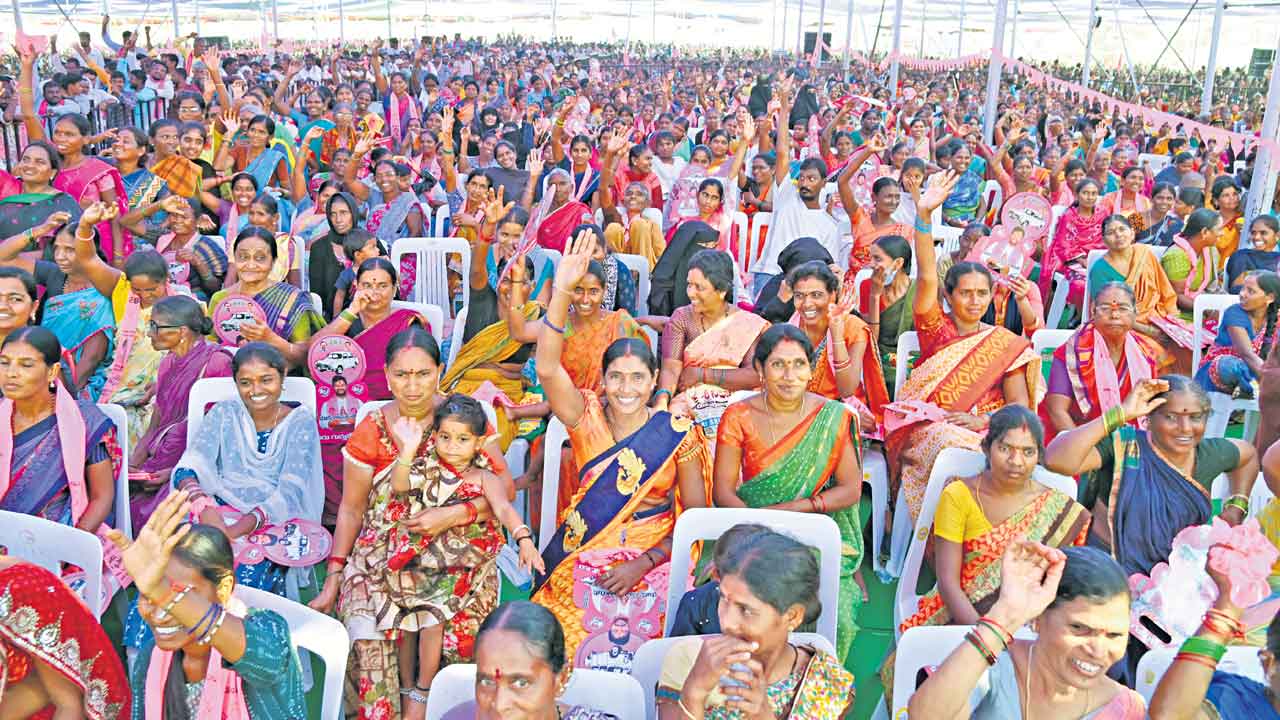 కరెంట్‌ కావాల్నా? కాంగ్రెస్‌ కావాల్నా?