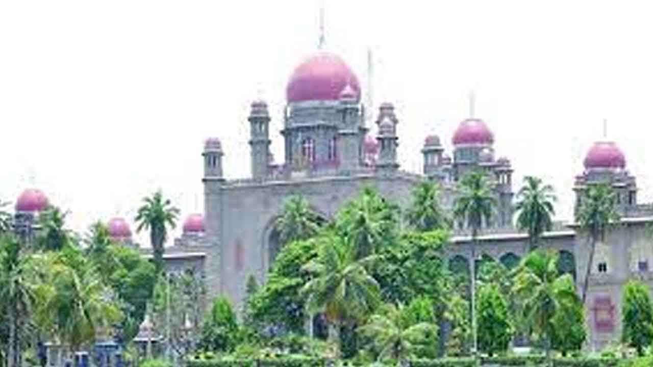 కోర్టులకు సోమవారం సెలవు