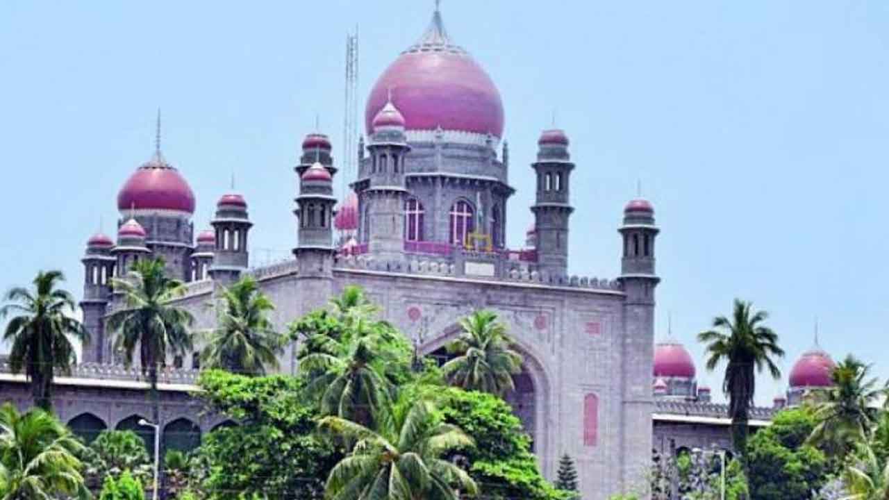 వృద్ధాశ్రమాలపై నివేదిక ఇవ్వండి: హైకోర్టు