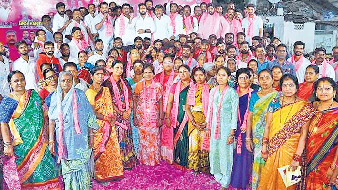 ముషీరాబాద్‌లో గులాబీ జెండాను ఎగురవేయాలి