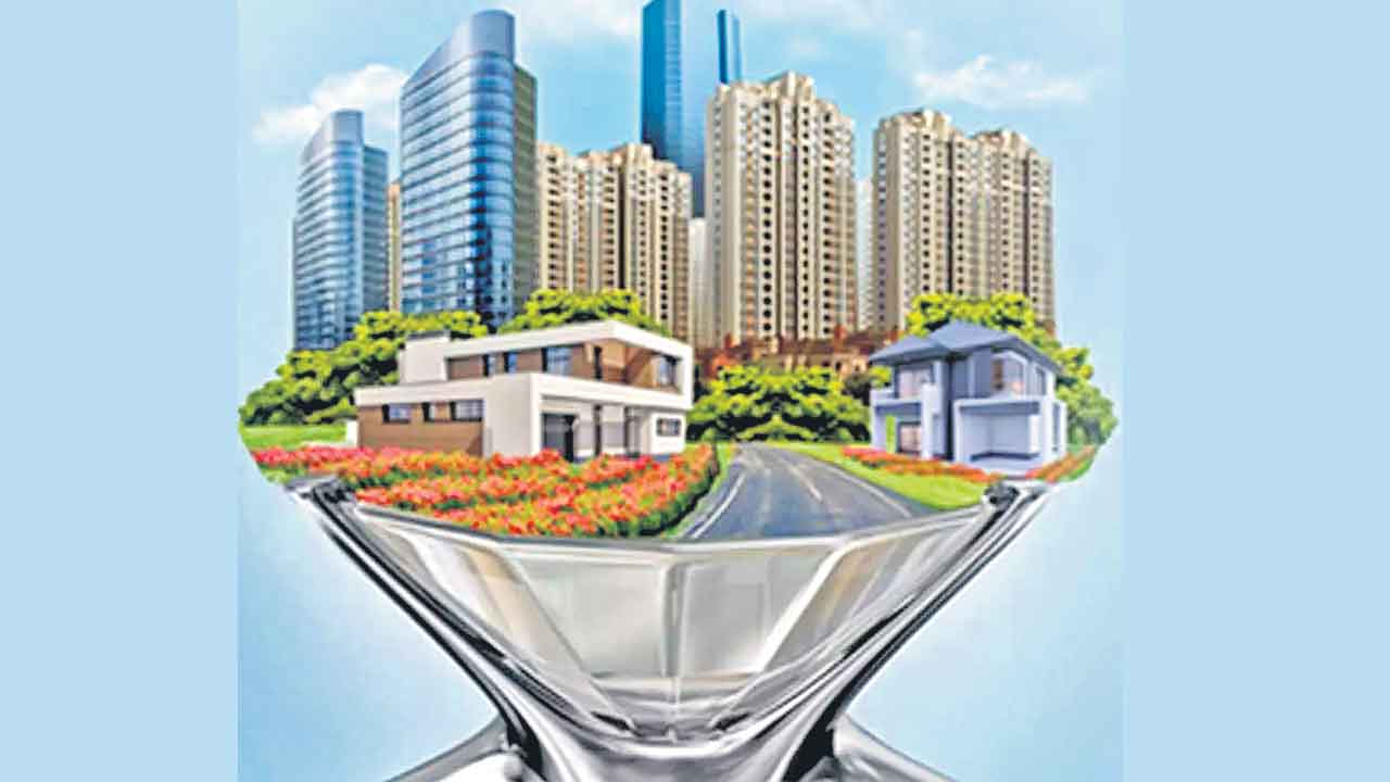 Hyderabad | హైదరాబాద్‌లో రియల్‌ ఎస్టేట్‌ పరుగులు.. నివాస గృహాలకు పెరుగుతున్న డిమాండ్‌