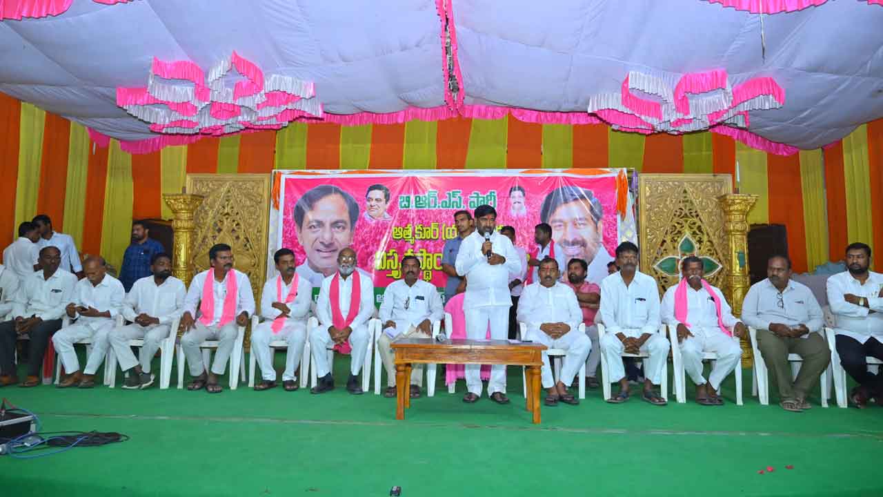 Minister Jagadish Reddy | సంక్షేమ పథకాలను వివరించండి.. లబ్ధిదారులతో మమేకం అవ్వండి : మంత్రి జగదీష్ రెడ్డి