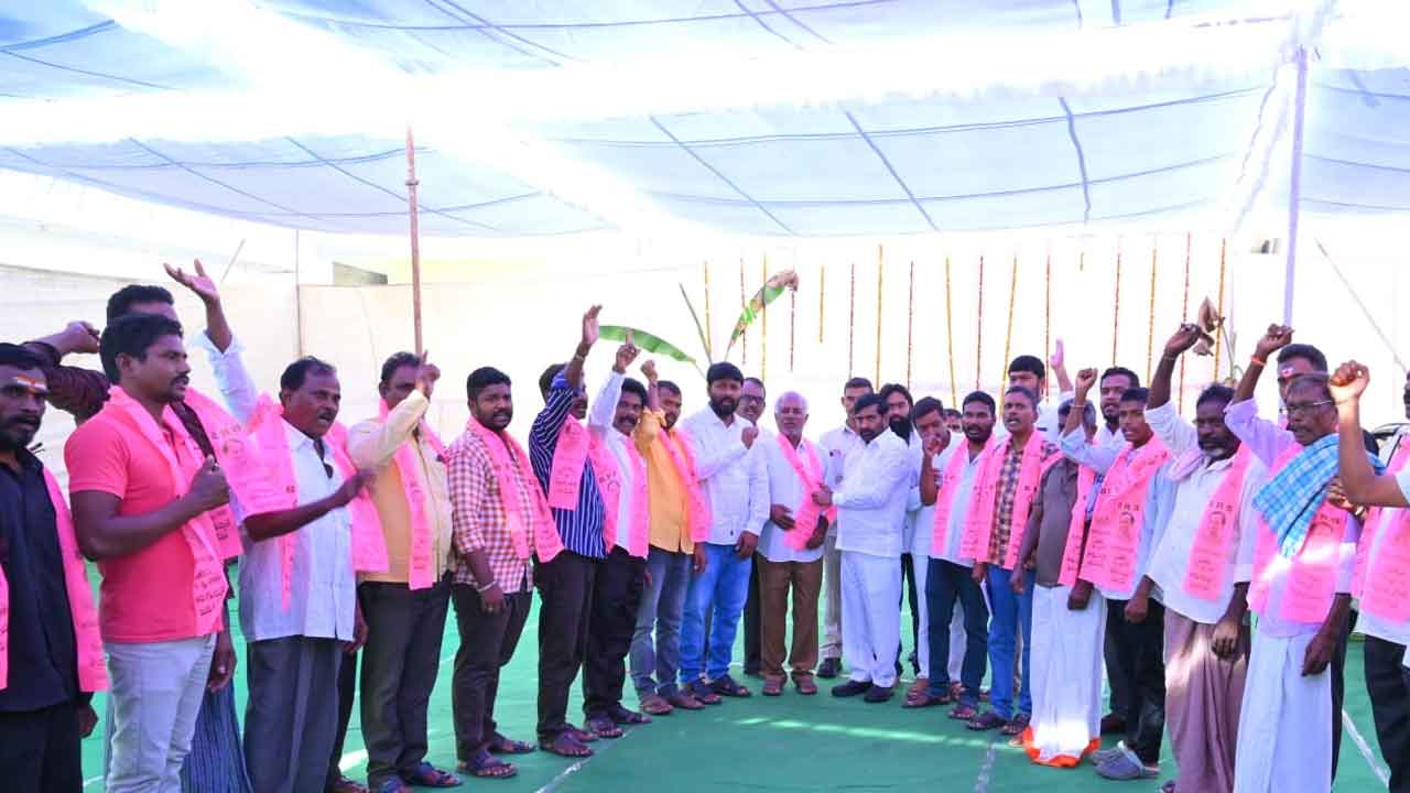 BRS | సూర్యాపేటలో బీఎస్పీ నుంచి బీఆర్‌ఎస్‌లో చేరిన మత్స్యకారులు