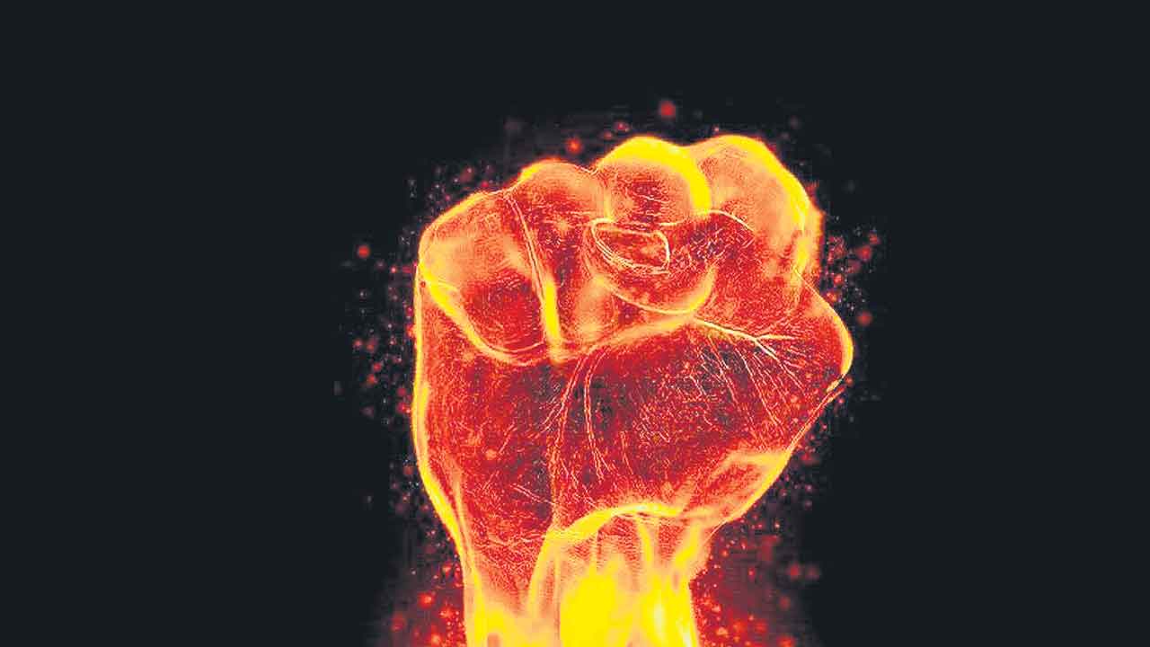 వలసవాదుల ఏజెంట్లున్నారు జాగ్రత్త!