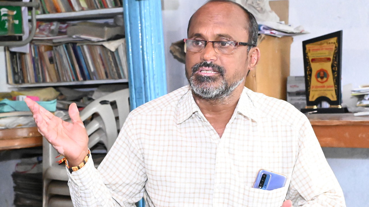 Nalgonda | ఇక్కడి ప్రజలు విషం తాగుతున్నారయ్యా అని గొంతు చించుకుని అరిచినా సమైక్య పాలకులు పట్టించుకోలేదు