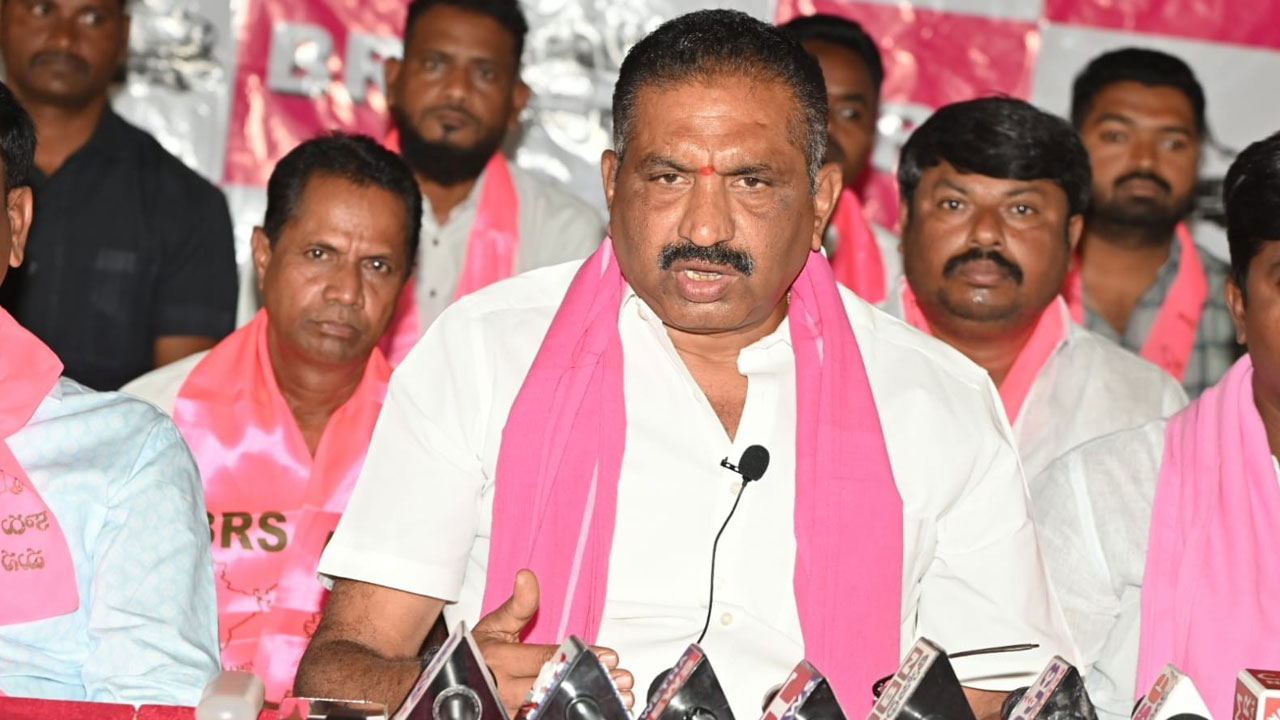 సంజయ్‌కి అభివృద్ధిపైఆలోచన లేదు