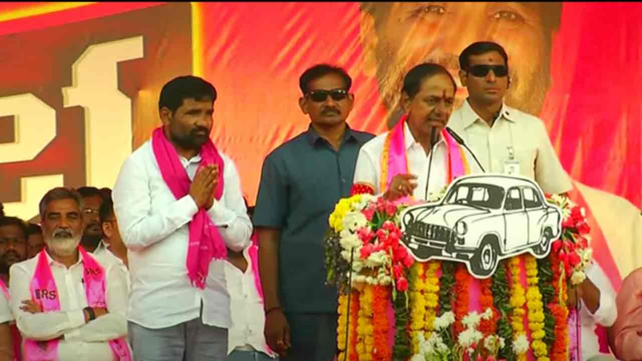 CM KCR | అమ్మ.. బొమ్మ పేరు చెప్పి దళితులను ఓటు బ్యాంకుగా వాడుకున్నారు.. బెల్లంపల్లిలో సీఎం కేసీఆర్ ఫైర్