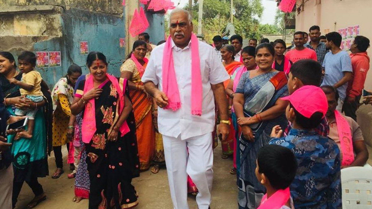 Koneru Konappa | సాయం చేయడం ఆయనకు వ్యసనం.. కోనప్ప సేవలకు జనం సలాం