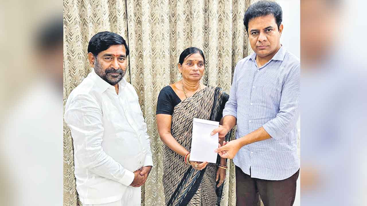 బీఆర్‌ఎస్‌ ఎన్నికల ఖర్చుకు విరాళం