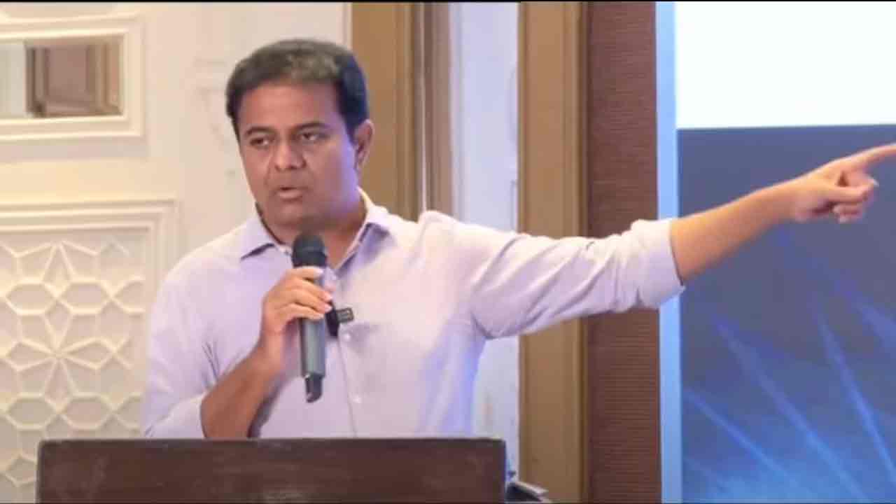KTR | ప‌ట్వారీ వ్య‌వ‌స్థ అంటేనే ద‌ళారీ వ్య‌వ‌స్థ.. తేల్చిచెప్పిన మంత్రి కేటీఆర్