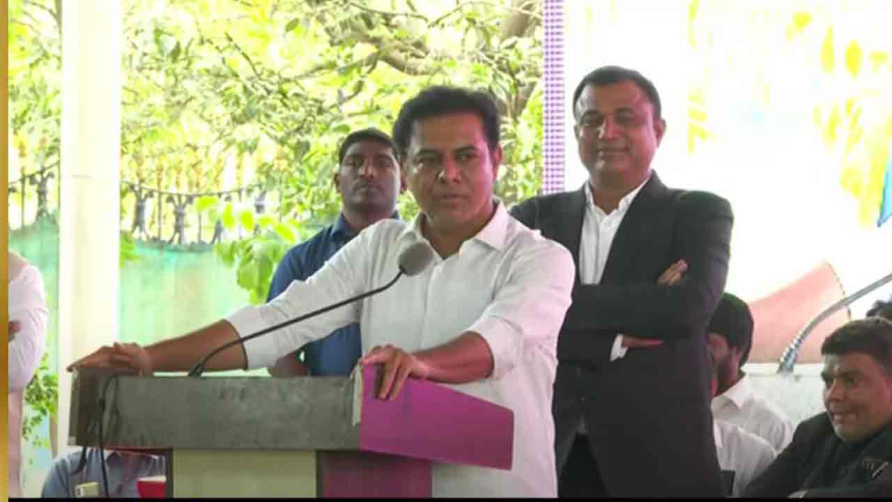 KTR | ఫాక్స్‌కాన్‌ను బెంగ‌ళూరుకు త‌ర‌లించేందుకు కాంగ్రెస్ కుట్ర‌.. డీకే శివ‌కుమార్‌పై కేటీఆర్ ఫైర్