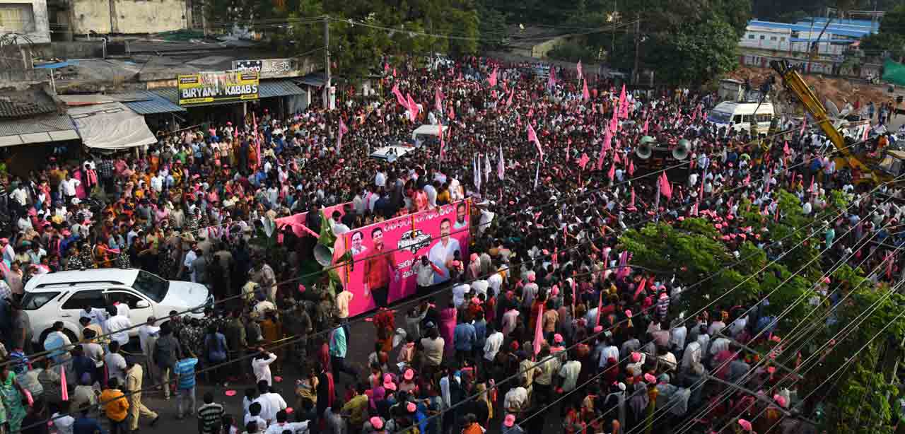 Minister KTR | బీఆర్ఎస్కే భద్రాద్రి రామయ్య ఆశీస్సులు.. మా కుటుంబాన్ని మించిన రామభక్తులెవరు?: మంత్రి కేటీఆర్
