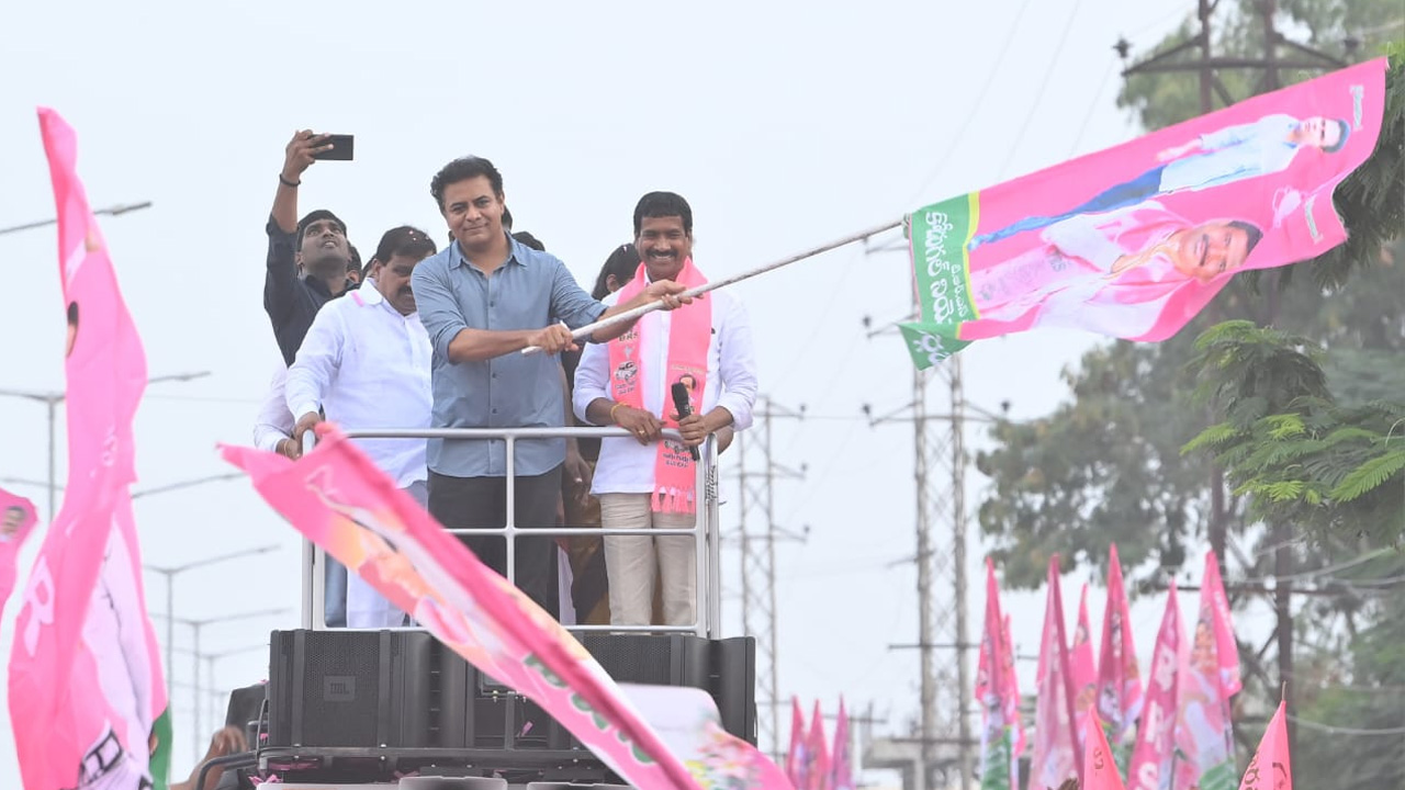 Minister KTR | జనంలో ఉండే ఎమ్మెల్యే కావాల్నా? జైలుకు పోయే దొంగ కావాల్నా.. కొడంగల్‌లో కేటీఆర్‌