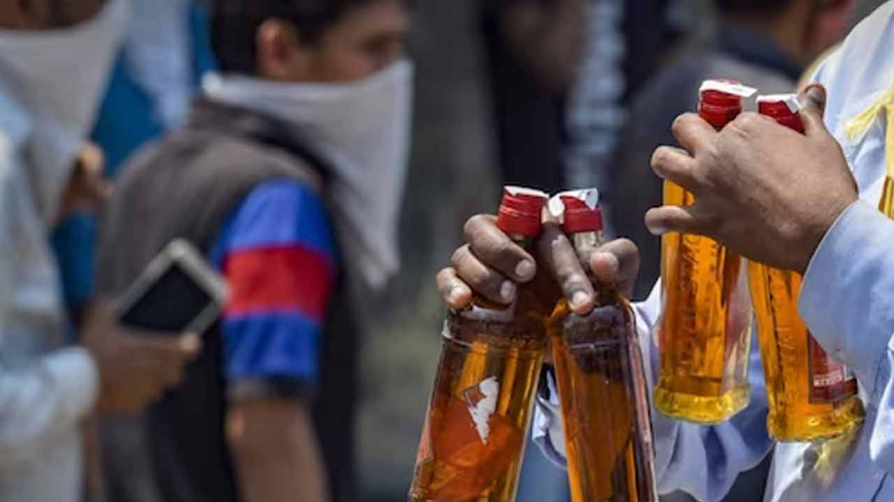 Liquor Sales: మ‌ధ్య‌ప్ర‌దేశ్‌లో 15 శాతం పెరిగిన మ‌ద్యం అమ్మ‌కాలు