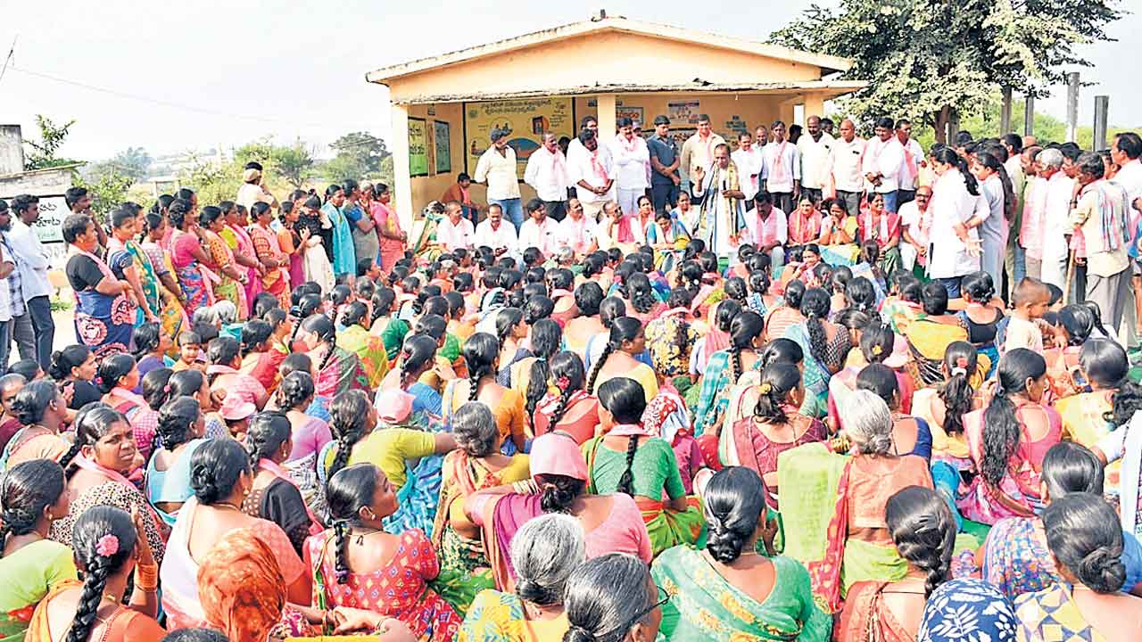 కాంగ్రెస్‌ మాటలు నమ్మితే ఆగమే..