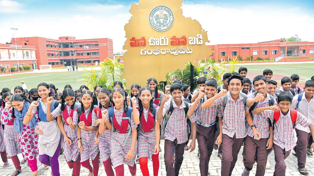 Telangana | సర్కారు బడులు అప్పుడు ఎట్లుండె ఇప్పుడెట్లున్నయ్‌.. పదేండ్లలో తల్లిదండ్రుల్లో నమ్మకం నింపిన కేసీఆర్‌