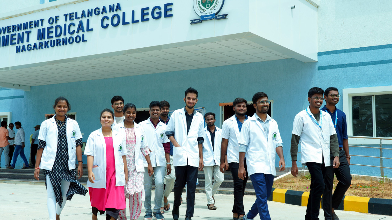 Telangana | ఏడాదికి 10,000మంది డాక్టర్లు.. తొమ్మిదిన్నరేండ్లలో ఎంబీబీఎస్‌ సీట్లలో వచ్చిన మార్పు ఇదీ!