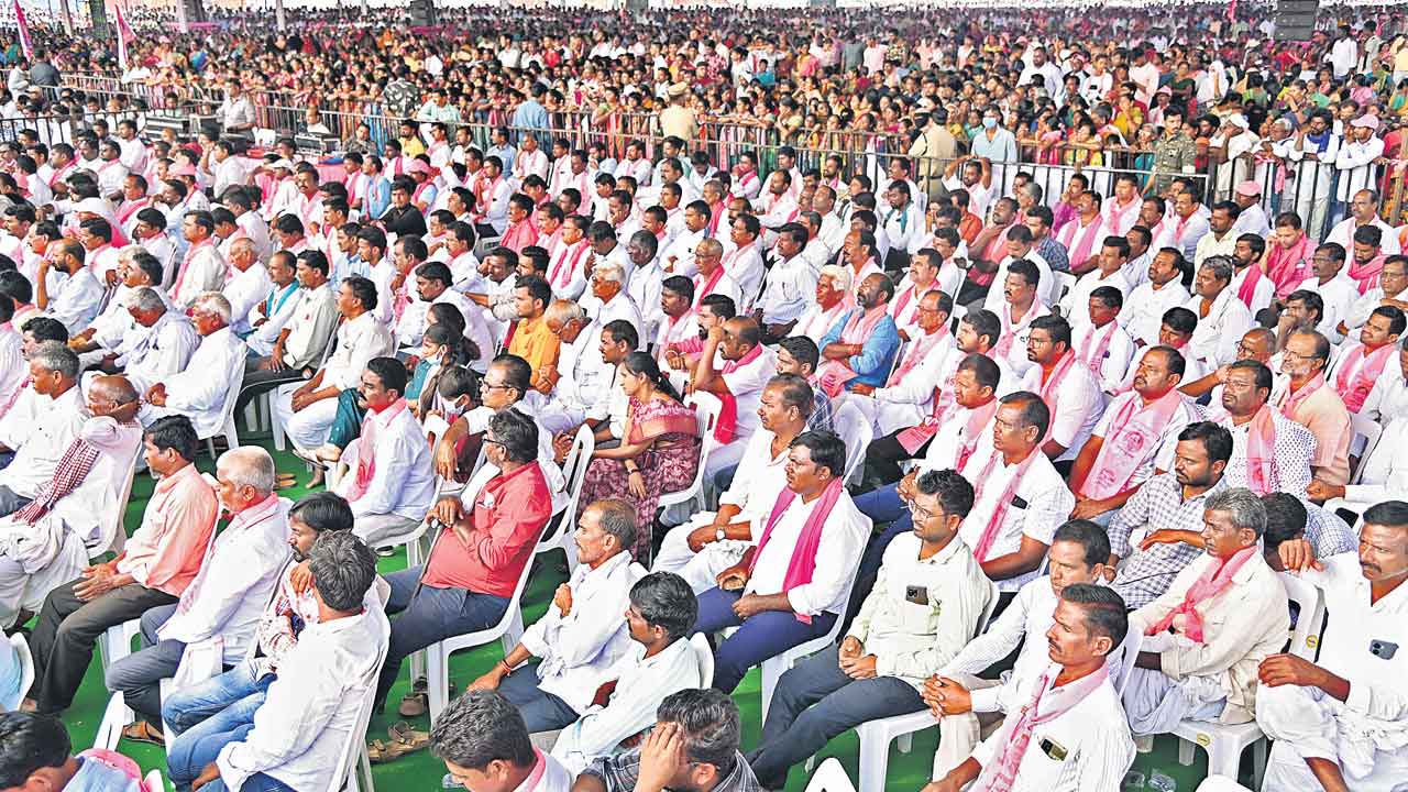 కోరుట్ల కోలాటం.. ఆర్మూర్‌ జోర్దార్‌