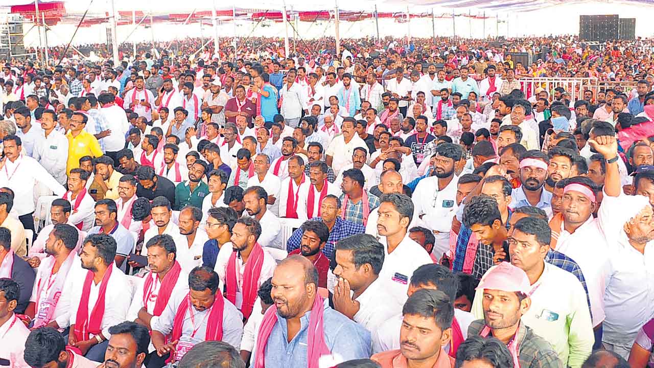 కరీంనగర్‌లో పోరు కవాతు