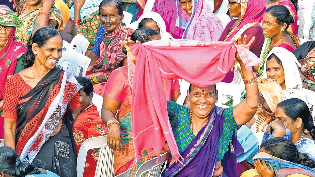 బాల్కొండ జనసంద్రం.. ధర్మపురి ప్రభంజనం