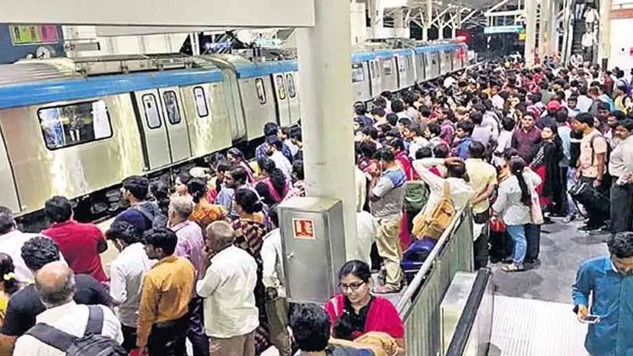Hyderabad Metro | హైదరాబాద్‌ మెట్రో సరికొత్త రికార్డు.. కే రోజు 5.47 లక్షల మంది జర్నీ