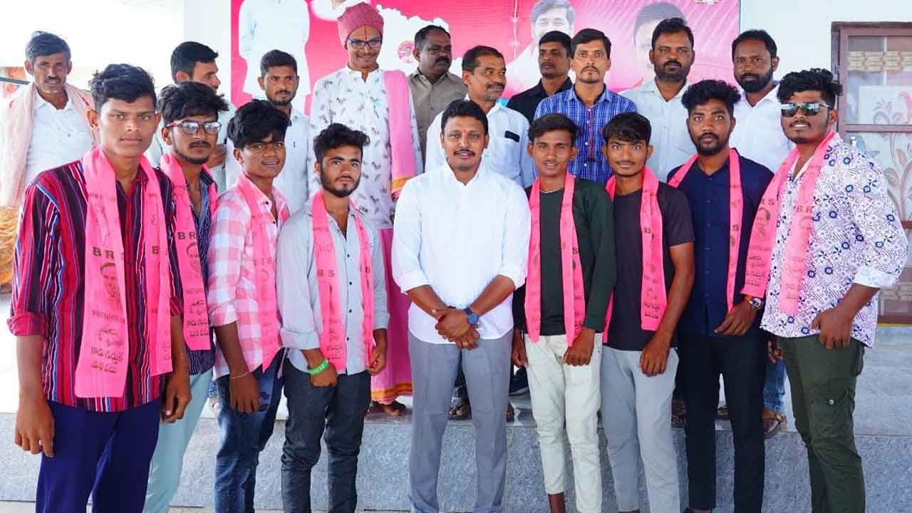 MLA Nomula Bhagat | ఎమ్మెల్యే నోముల భగత్‌ సమక్షంలో బీఆర్‌ఎస్‌లో చేరికలు