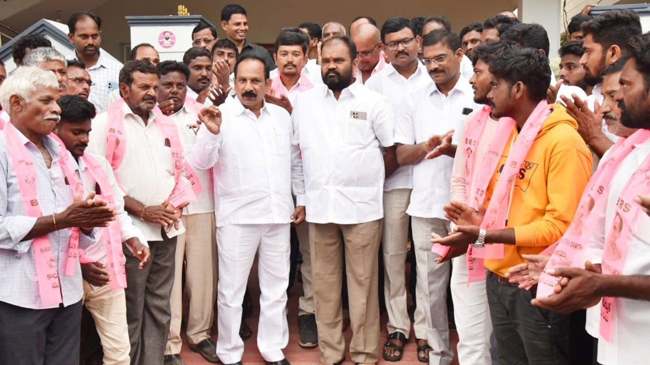 నల్లగొండ పునర్నిర్మాణానికి మళ్లీ దీవించండి