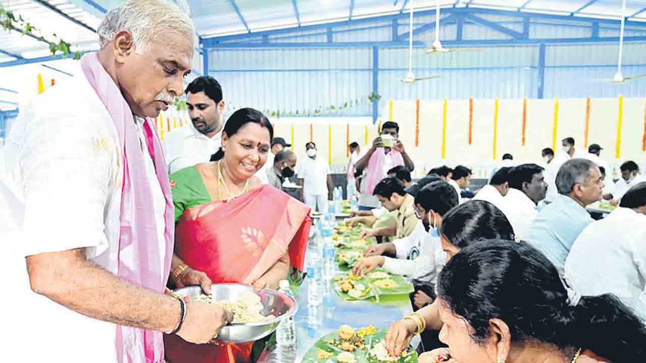 సామాజిక సేవే.. కోనప్ప ప్రాణం
