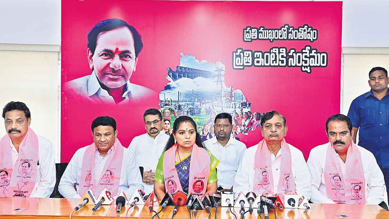 నోటికాడి బుక్కను లాక్కున్న కాంగ్రెస్‌