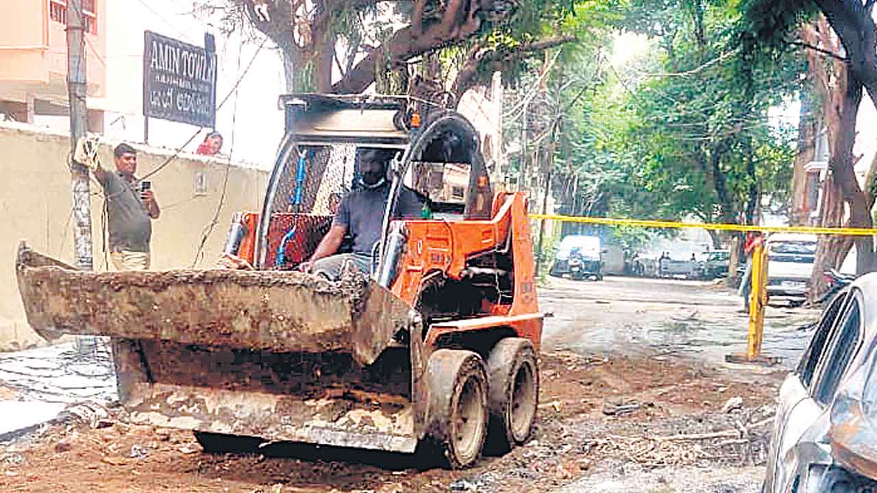 షార్ట్‌సర్క్యూట్‌తోనే అగ్నిప్రమాదం