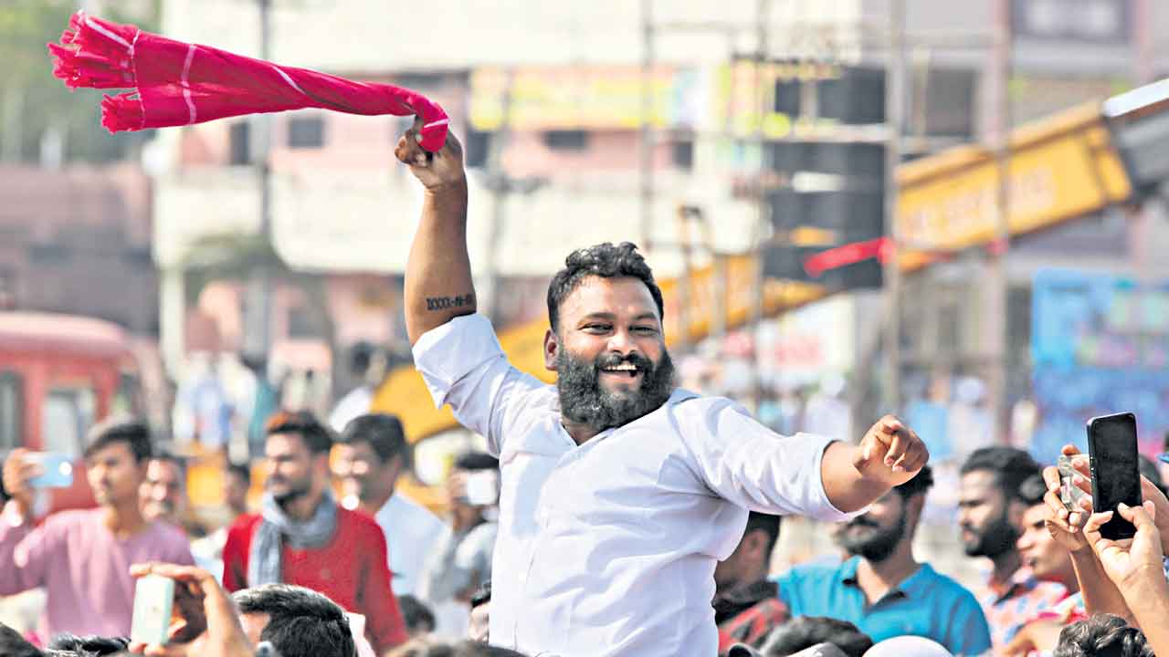 ఆదిలాబాద్‌ ఆనంద తాండవం