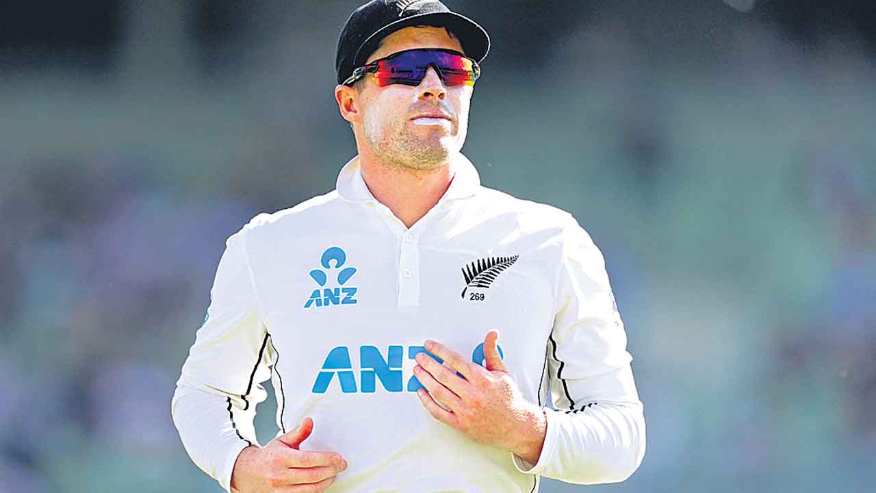 నికోల్స్‌ బాల్‌ ట్యాంపరింగ్‌!