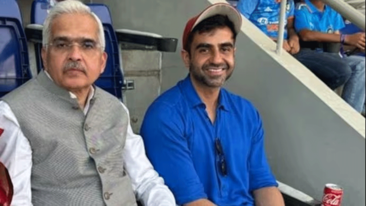 Zerodha CEO | ఆర్బీఐ గ‌వ‌ర్న‌ర్‌తో క‌లిసి వ‌ర‌ల్డ్ క‌ప్ ఫైన‌ల్ వీక్షించిన జెరోధా సీఈవో నిఖిల్ కామ‌త్