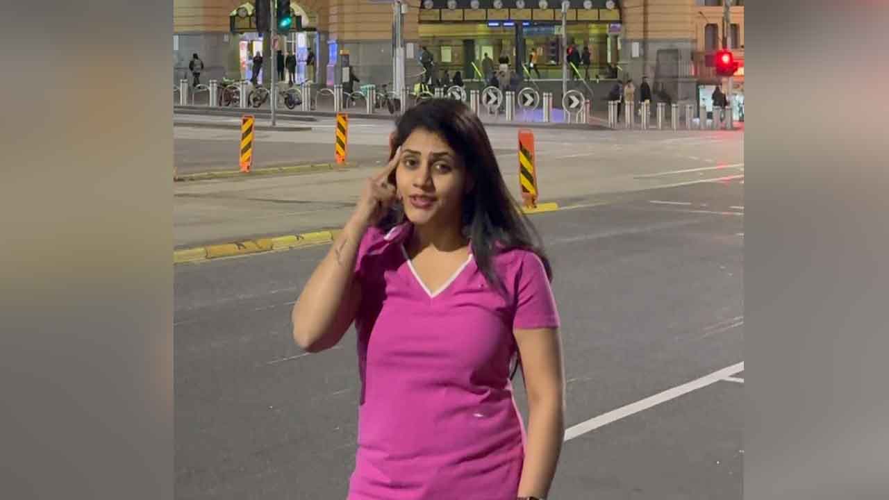 NRI | ఆస్ట్రేలియాలో దుమ్ము రేపుతున్న ‘గులాబీల జెండాలే రామక్క’ పాట : వీడియో