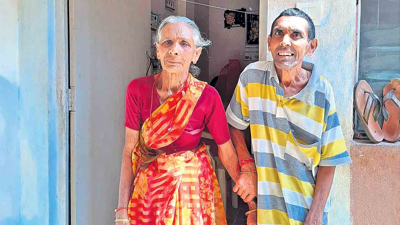 CM KCR | నీడనిచ్చి బతుకునిచ్చిండు.. తిన్న రేవును తల్సుకోవాలె.. కేసీఆర్‌ సారును మల్లా గెలిపించాలె