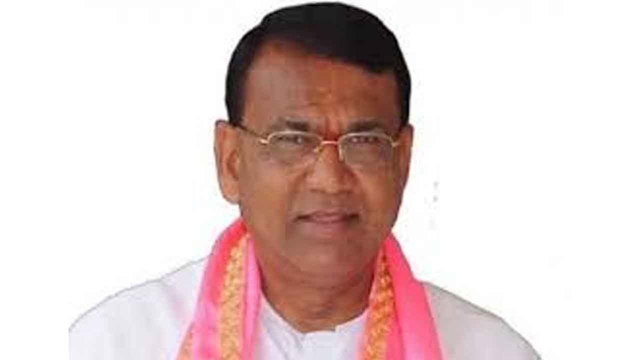 రెండోరోజు 140 నామినేషన్లు