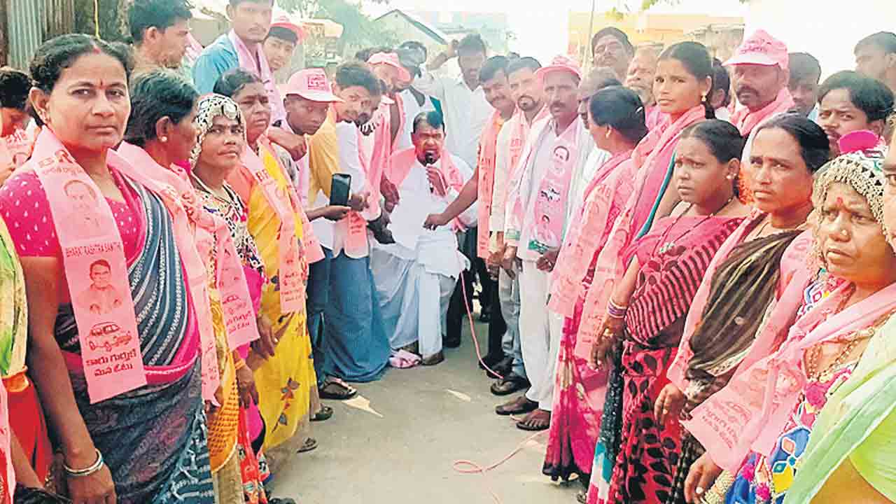 టూరిస్ట్‌ నాయకుల మాటలు నమ్మొద్దు