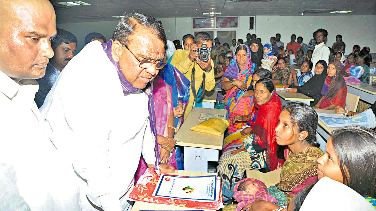 Pocharam Srinivas Reddy | నిరంతర ప్రజా సేవకుడు.. ఊరు పేరునే ఇంటి పేరుగా మార్చుకున్న నాయకుడు