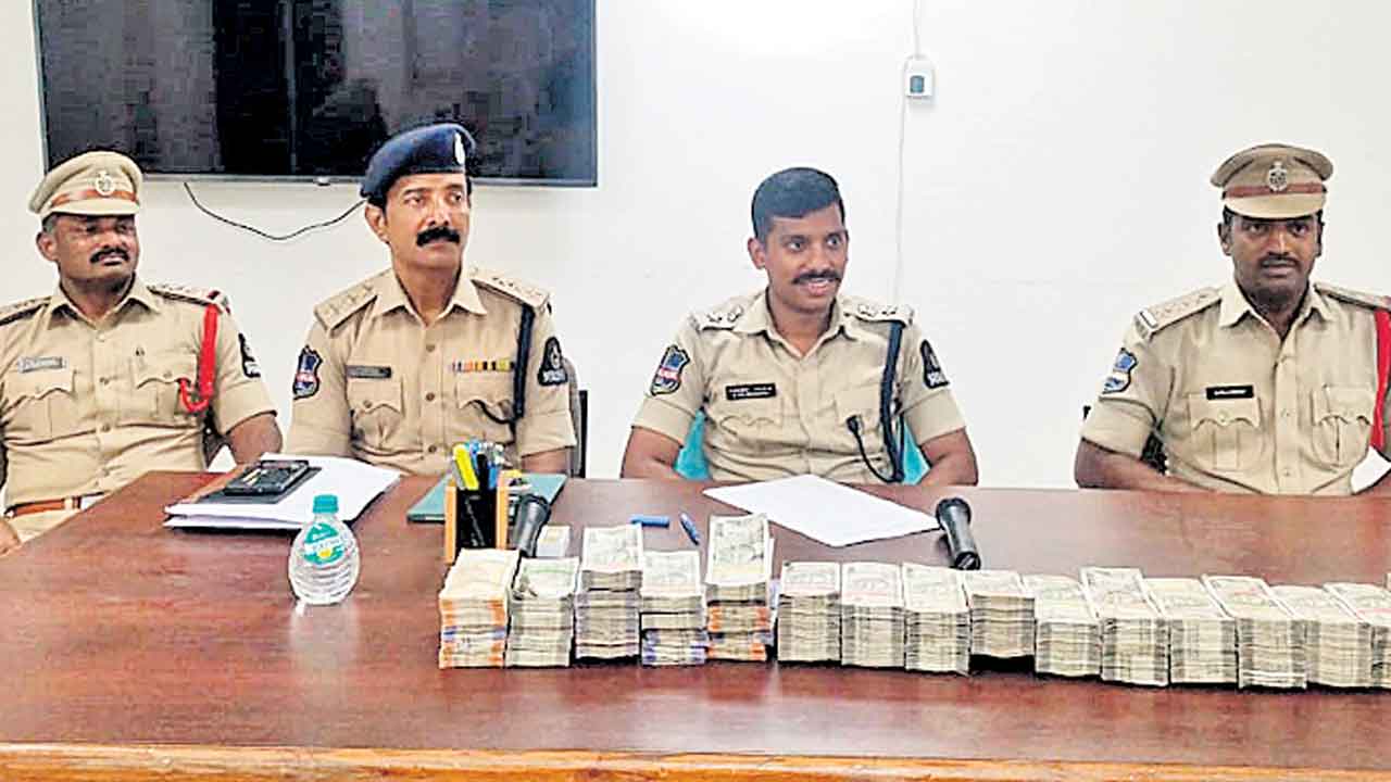 కొనసాగుతున్న తనిఖీలు..