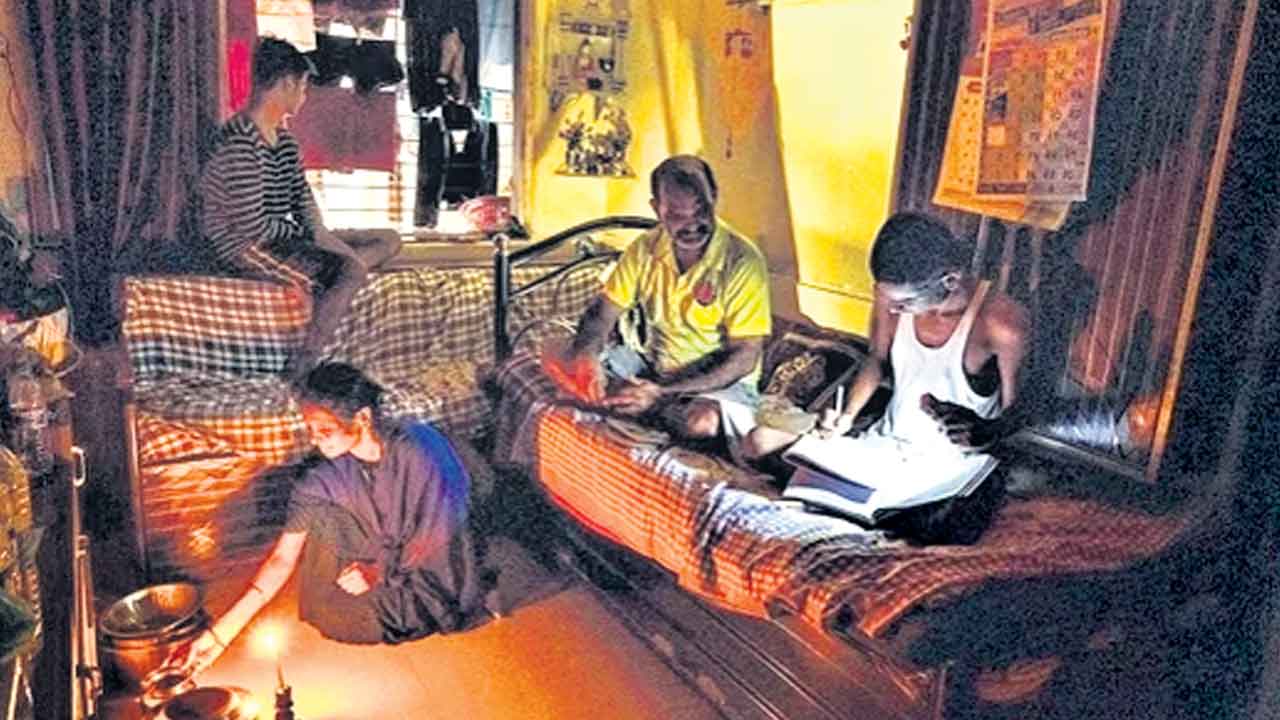 కర్ణాటకలో కరెంటు బిల్లుల మోత గృహవిద్యుత్తు చార్జీల పెంపు, కంపెనీలకు టారిఫ్‌ల వాత