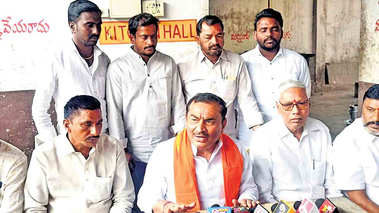 కష్టపడ్డ వారికి బీజేపీలో గుర్తింపులేదు