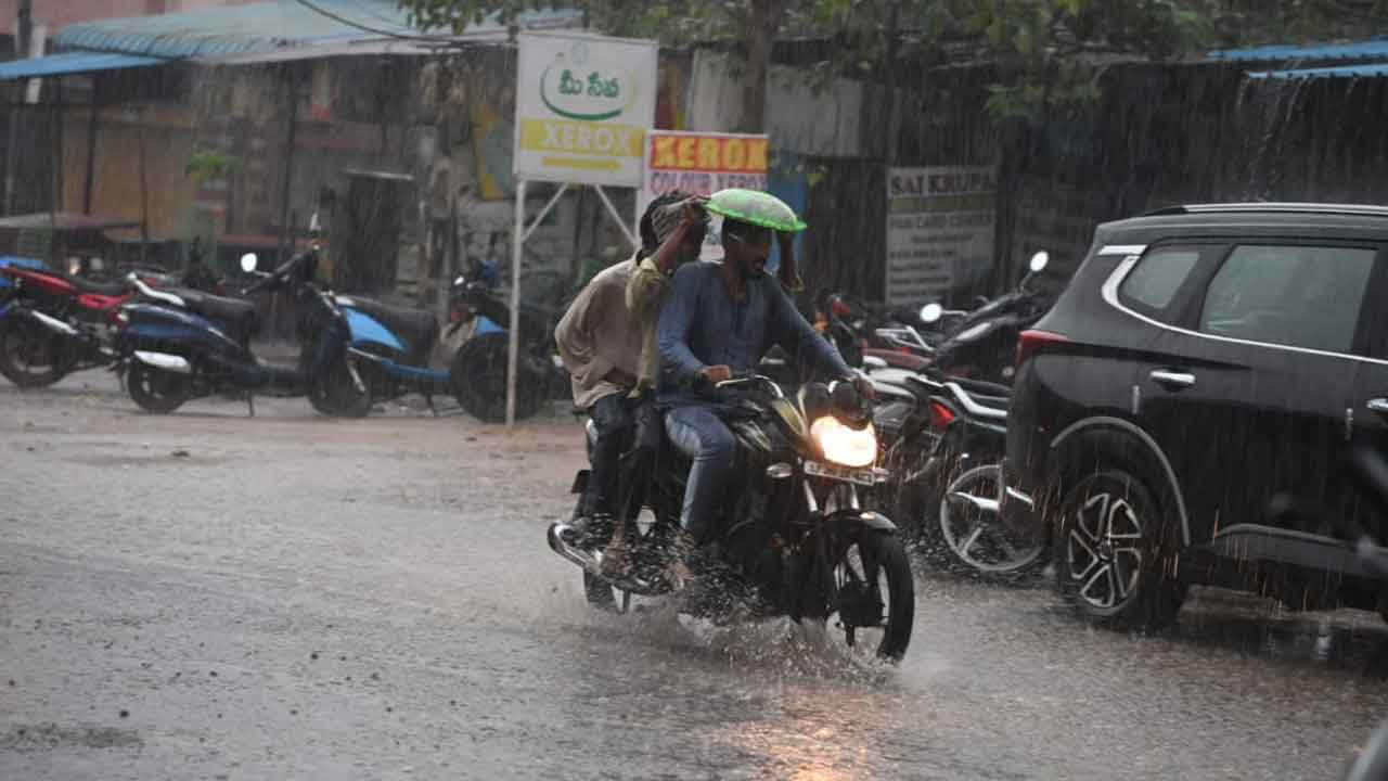 Heavy Rain | ఉమ్మడి నిజామాబాద్ జిల్లాలో పలుచోట్ల భారీ వర్షం
