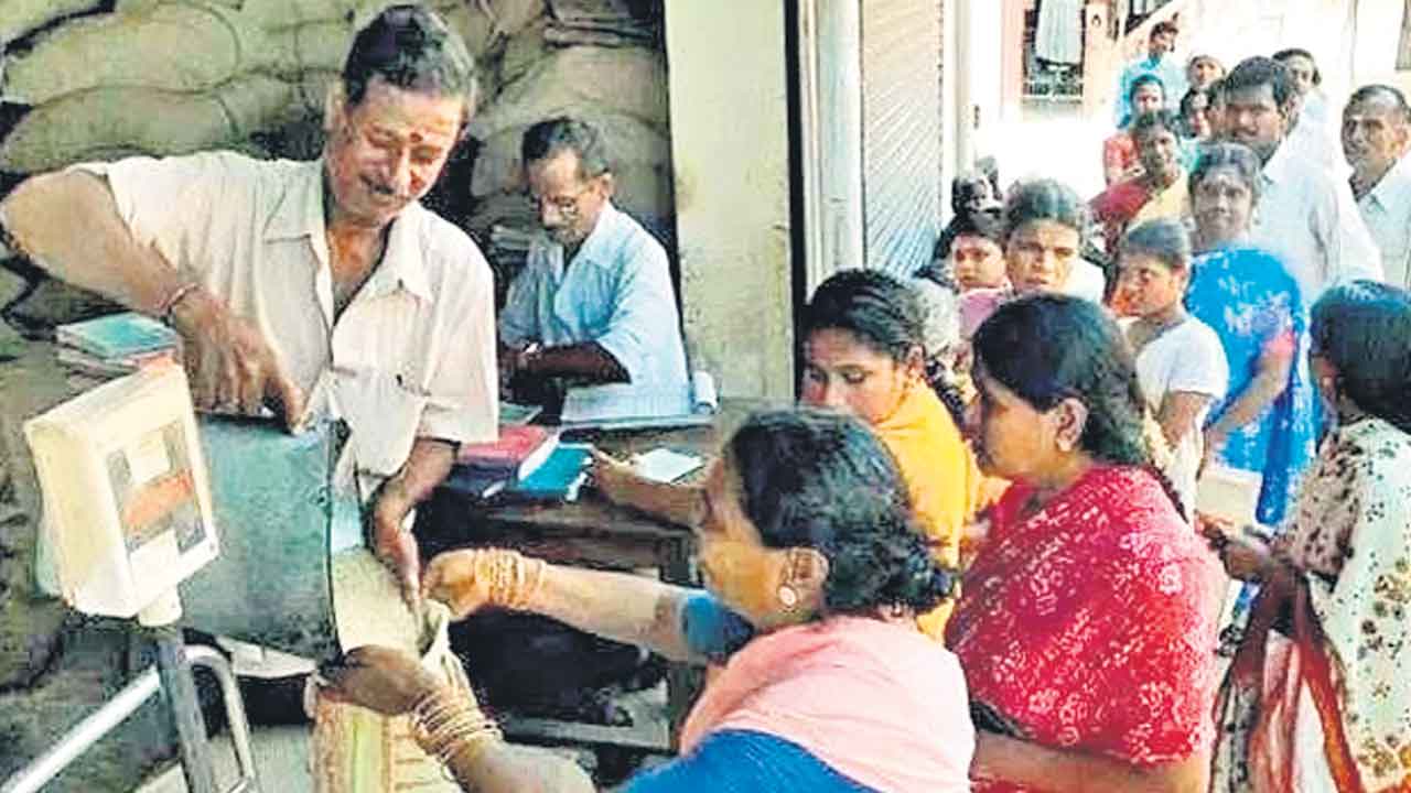 PM Modi | ‘అమృత్‌’ కాలంలో ఆకలెందుకు.. ఉచిత రేషన్‌ ఎందుకన్నది చెప్పలేకపోతున్న ప్రధాని మోదీ