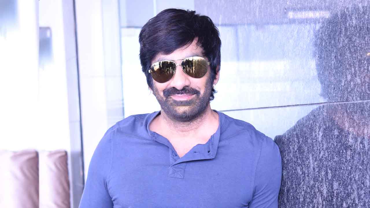 వాస్తవికతకు అద్దం పట్టేలా