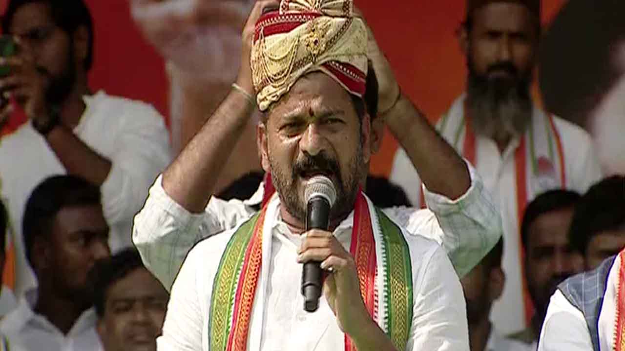 Revanth Reddy | అల్పబుద్ధిని చాటుకుంటున్న రేవంత్.. ఓటు హక్కేలేని ముఖ్యమంత్రి మనువడిపై తలతిక్క మాటలు