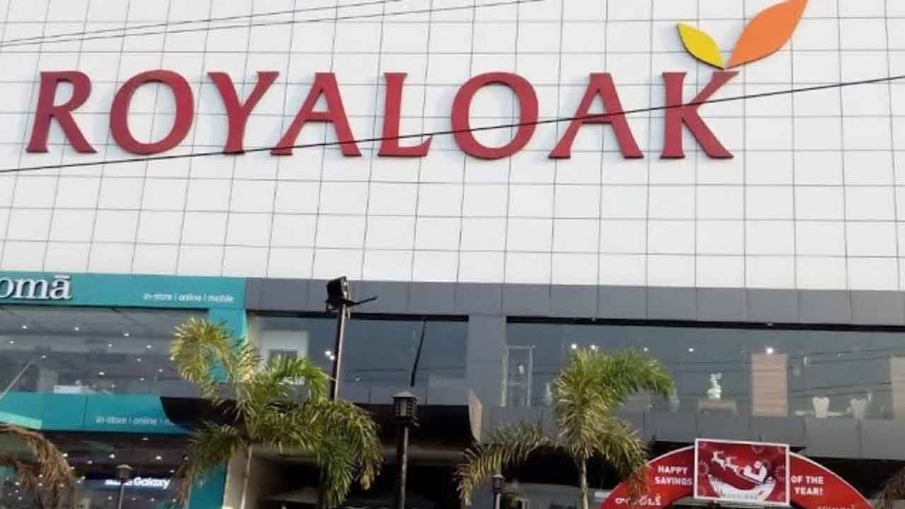 తెలంగాణలో మరో 10 స్టోర్లు